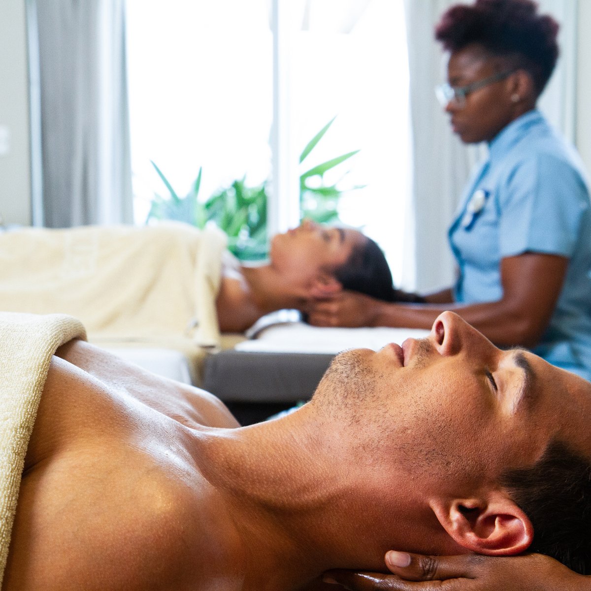 If your #LoveLanguage is #Touch, then book a couples massage for yourself and your partner at Treasure Beach. Get pampered the way you should be!

#LoveLanguagesAtElegant

#ElegantHotelsBarbados #ElegantExperience #VisitBarbados #ThisIsTravel #TropicalOasis #Love #Romance