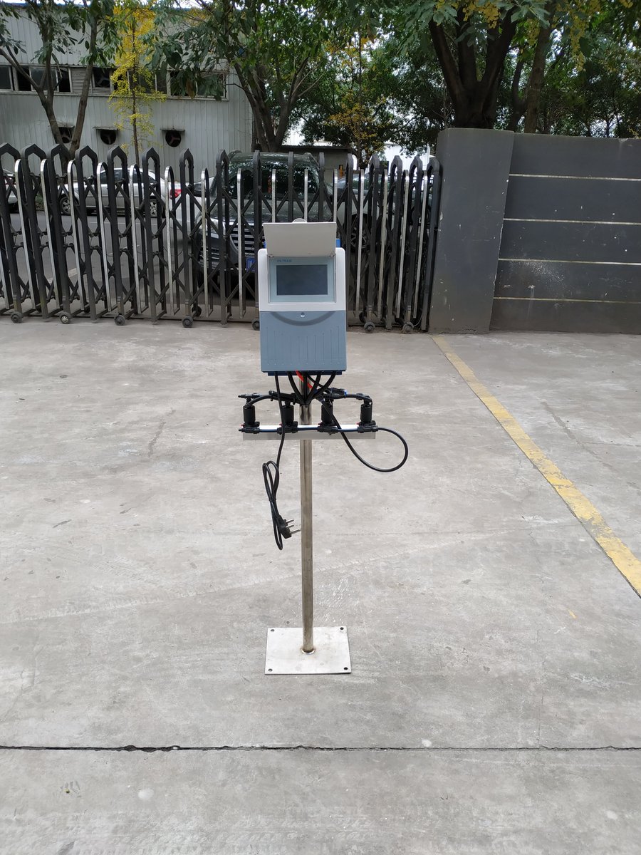 FILTRASCALE new intelligent controller iFILTRO10 ,which have function of remote control by Phone or computer,it can control Disc filters,Screen filters and Sand filters at the same time, free switching,it is now the smallest PLC controller.