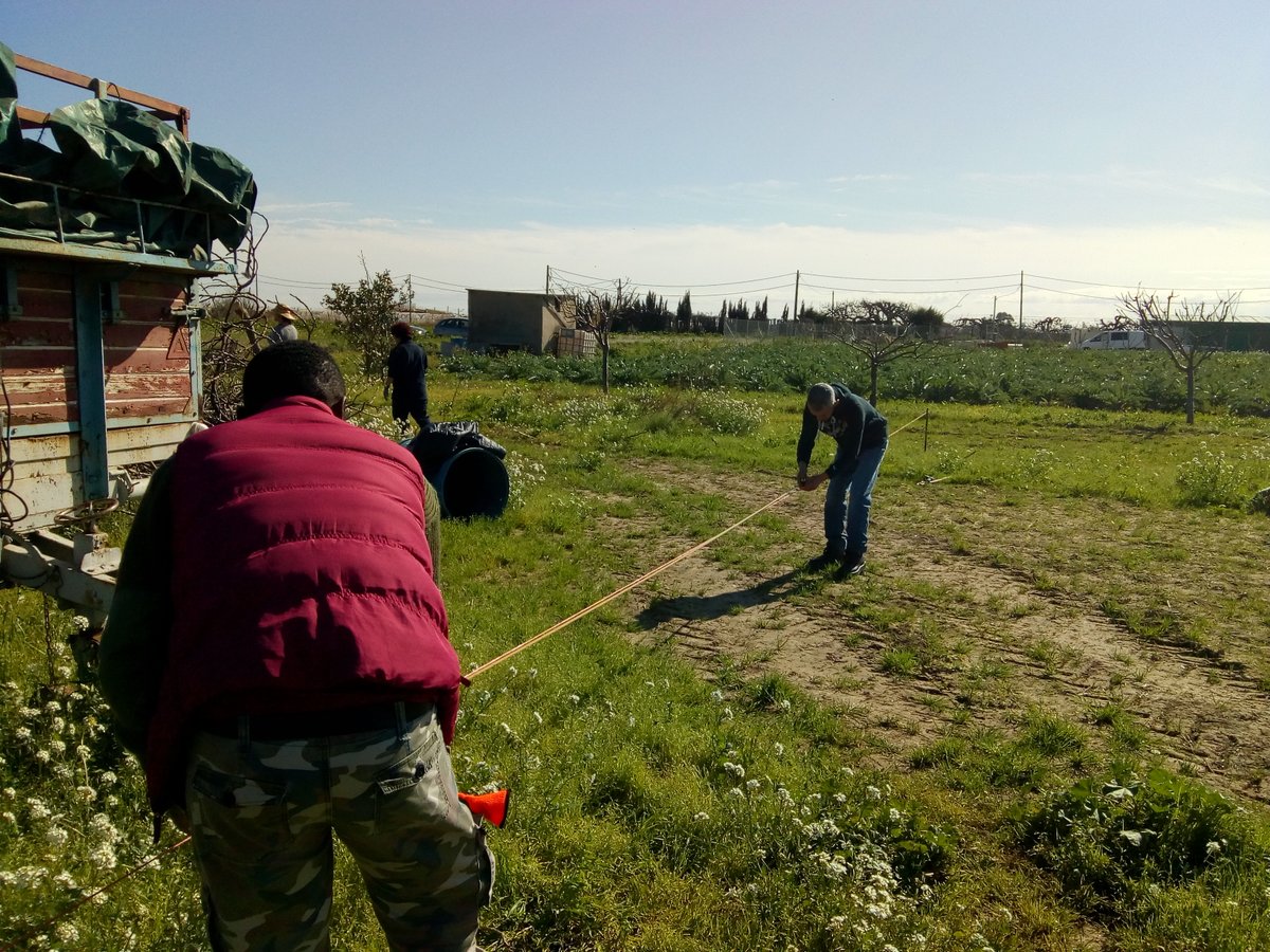 creurojasantboi's tweet photo. Aquí tenim algunes fotos de les formacions en agricultura ecològica amb la participació de @creurojasantboi @fitreball i @Accem_ong. Organitzades per #DESOS OpcióSolidària.
Una gran acollida per part de l'organització i molta satisfacció dels nostres participants.
Gràcies. https://t.co/TqthGEgDrn