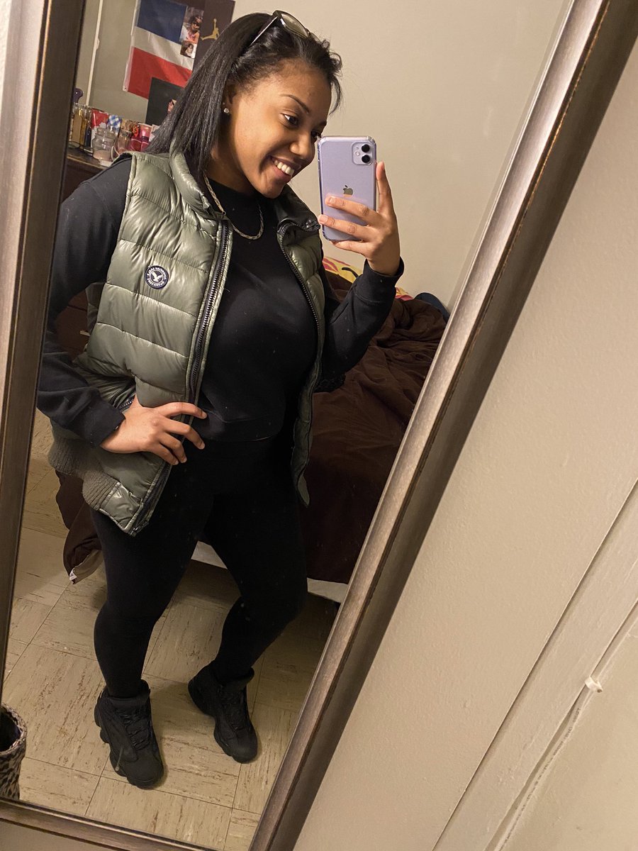ElsiX22's tweet photo. Rock that all black 🖤. https://t.co/RPcOEydBXC