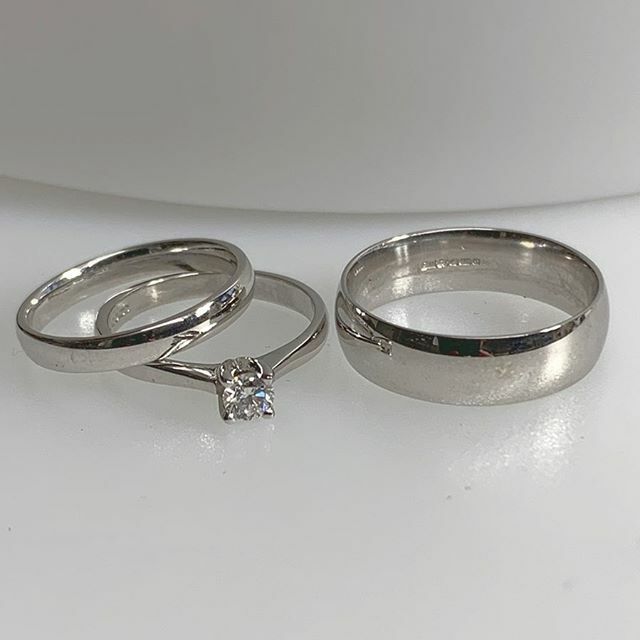 FarnhamBicester's tweet photo. His and Hers wedding bands and traditional Single diamond Engagement Ring all polished with rhodium finish for the big wedding in a few weeks time #weddingrings #engagementring #wedding #gold #diamonds #specialday #whitegold #bride #groom #engagement #ha… https://t.co/n0gOjCB9Wu https://t.co/83wQX3HUve