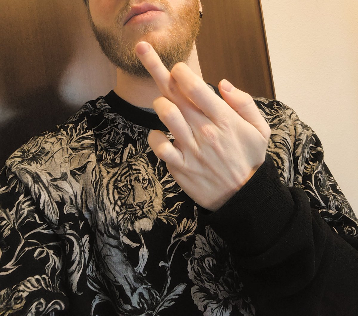 alpharon4's tweet photo. Dominant. Threatening. Aura.

I will make you fall on your knees. 
Beg for mercy and $end.

#cashmaster #cashgod #alphamale #findomdrain  #feetgod #feetfetish #finsub #cashslave #paypig #payslave #humanatm https://t.co/aU4uP0jzCH