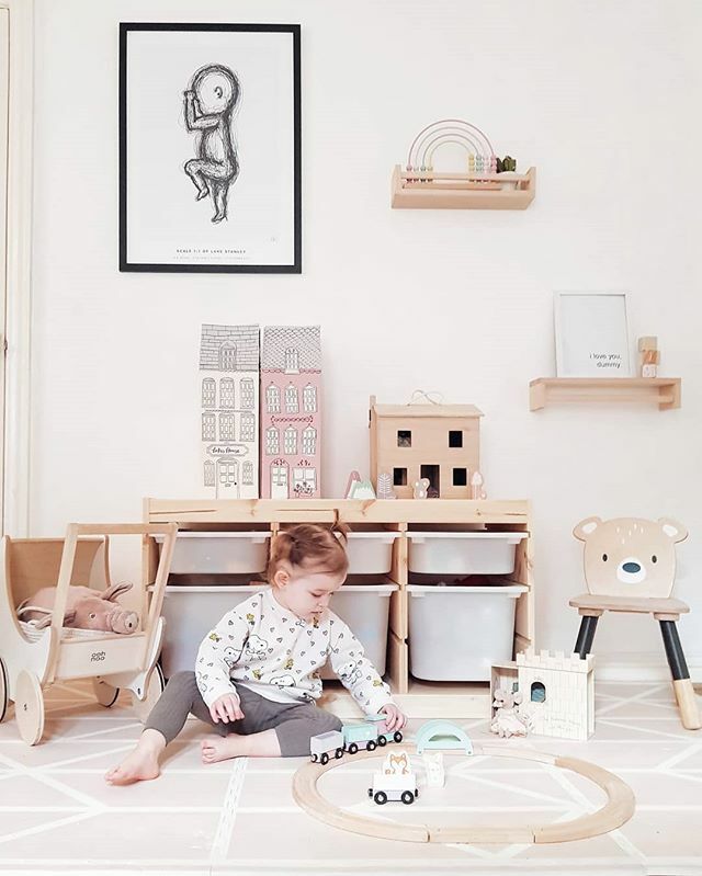 whirlybobble's tweet photo. Playing with her 'Chu Chu train,' I love to watch her play .
.
.
.
.
.
.
.
.
.
.
.
#playnook #kidsinspo #scandinaviandesign #whitenursery #nurserydecor #playroomdecor #nurserydecor #scandinaviandecor #hinchhome #realparenthood #momlife #dailyparenting #… https://t.co/C8ZseYb5mE https://t.co/dwHPGKs8Y1