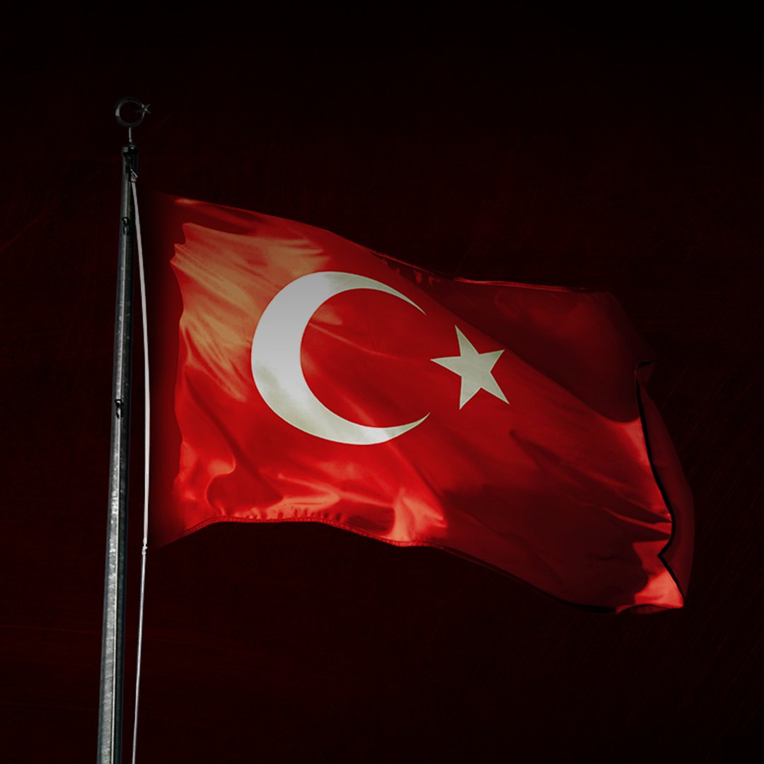 İdlib'te meydana gelen hain saldırı sonucu şehit olan Mehmetçiklerimize Allah'tan rahmet, yaralılara acil şifalar diliyoruz. Milletimizin başı sağ olsun.