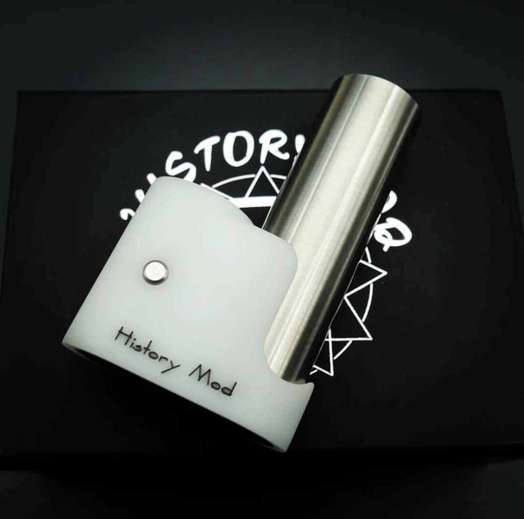 himeji_vape's tweet photo. お待たせ致しました🙇

入荷が遅れておりました【HISTORY MOD ROCKET】入荷致しました
明日解禁ですが、当日臨時休業の為、３月１日よりお求め頂けます

同時に【Killer Gun】レアカラーも入荷しています

#姫路電VAPE #姫路電子タバコ #兵庫VAPE #兵庫電子タバコ #killergun #historymod #rocketmod https://t.co/dhqtKVQjON