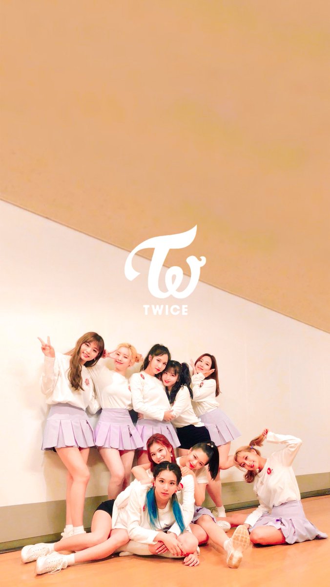 ℝ 奈々 ᕱ ᕱ A Twitter Twice かべがみ 保存はいいねしてから Twice Twice加工 Twice壁紙 Nana R Edit