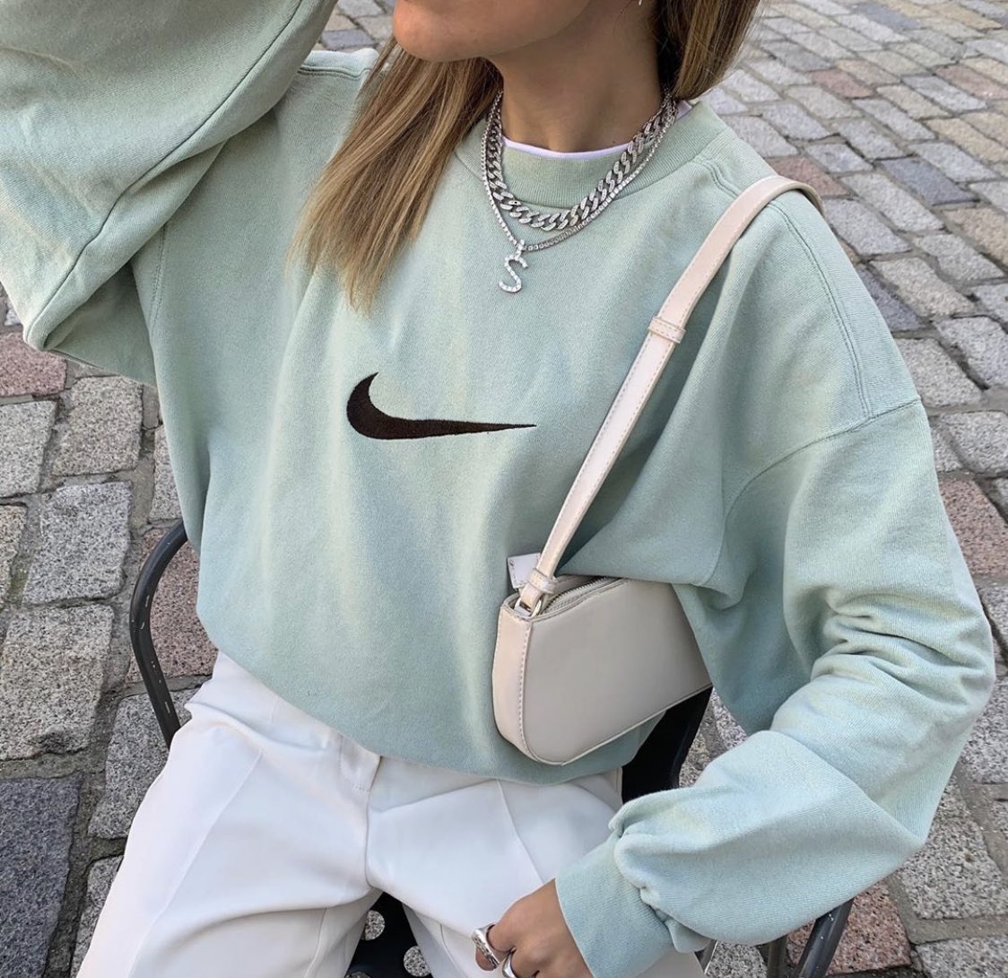 femmeduart's tweet photo. vintage sweaters https://t.co/ykISg8RSyg