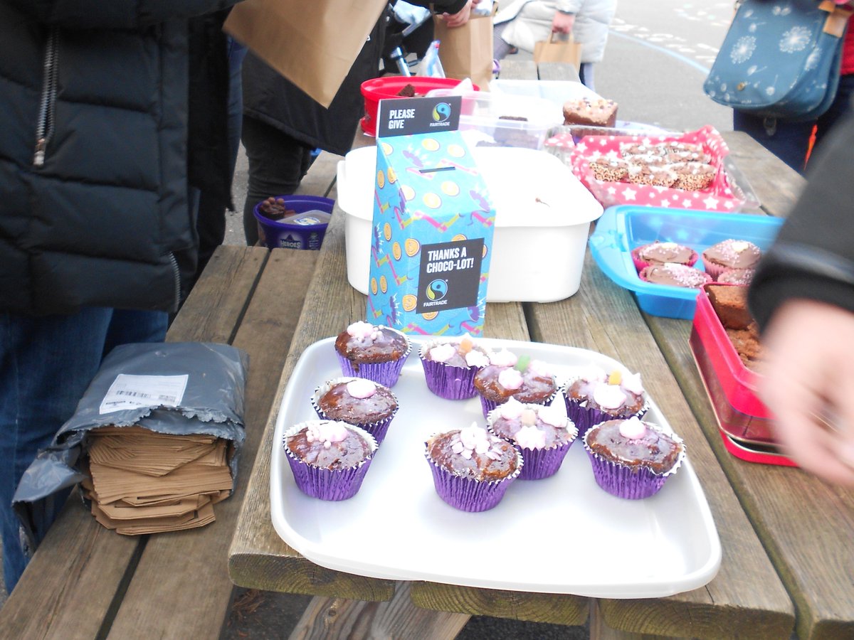 Thank you to our friends from <a href="/FoDIS_Dronfield/">Friends of Dronfield Infant School</a> for all their help supporting the Green Team and our Fair trade Bake Sale yesterday. #FairtradeFortnight2020