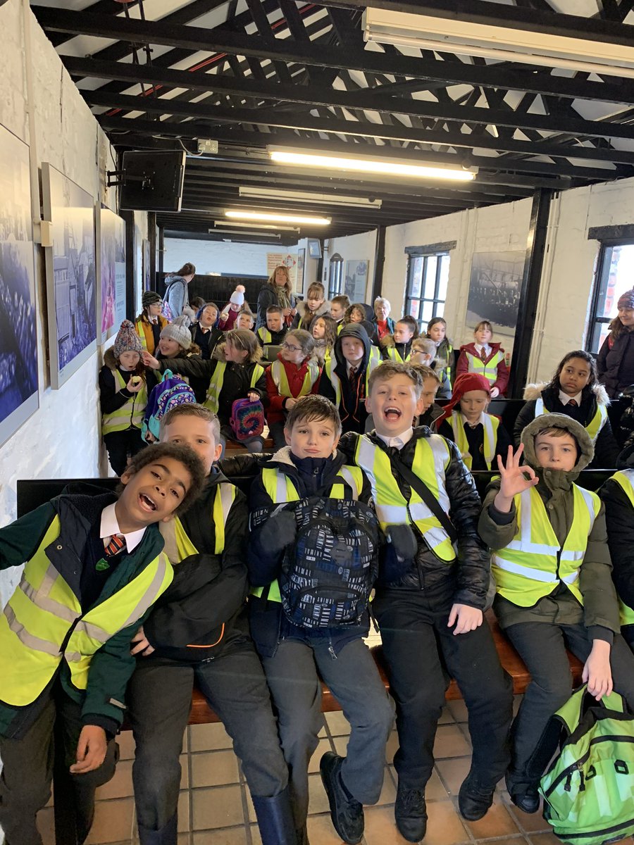 stmellonsprm's tweet photo. Class 4 waiting to go down the pit #BigPit #WelshMining #EhicalInformedCitizens @BigPitMuseum https://t.co/d5FJHZzhG8