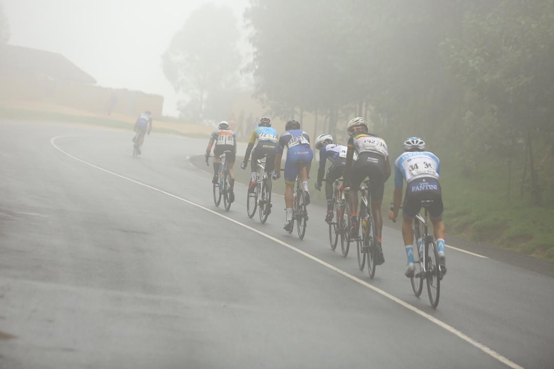 ER2b6J1WkAEVpwV?format=jpg&name=medium