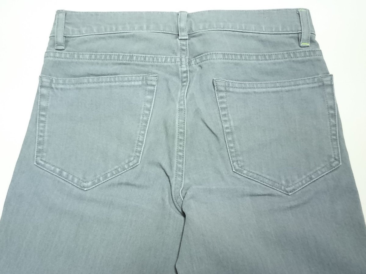 create_gv's tweet photo. レディース商品
ブランド名:#PCNC #ストロベリーフィールズ
品名:#デニム生地 #カラースキニーパンツ
カラー:#グレー
サイズ:W24~28
価格:¥17000+税
#ブラックデニム #ヴィンテージ加工 #ジーンズ #ジーパン #スーパーストレッチ #xガール
在庫処分セール開催中!
https://t.co/i74xsb2Nnb https://t.co/HgfYzLlpEO