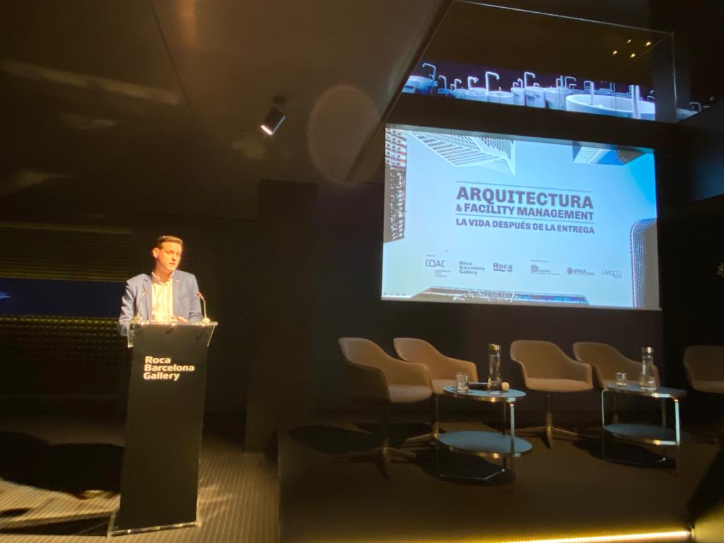 Presentación Libro sobre Arquitectura y Facility Management, obra impulsada desde el Colegio de Arquitectos de Cataluña <a href="/COACatalunya/">Col·legi d’Arquitectes de Catalunya</a> a través del Grupo de Trabajo de #facilitymanagement y la participación de <a href="/IFMA_spain/">IFMA España</a>