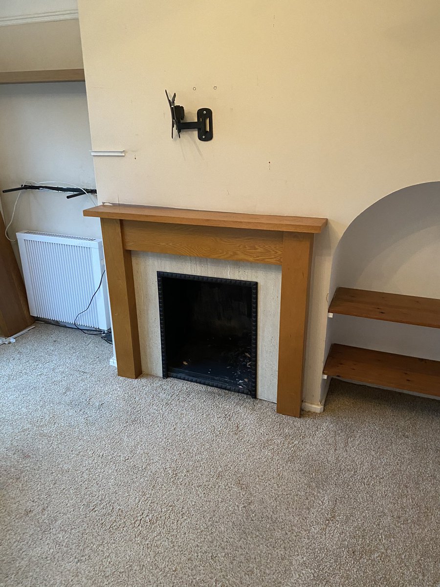ben_exestoves's tweet image. Mi Fires Skiddaw Completed with enlarged opening Slate Hearth &amp;amp; Pine mantle by Comfort Heating &amp;amp; Stoves @MIFlues_Jason