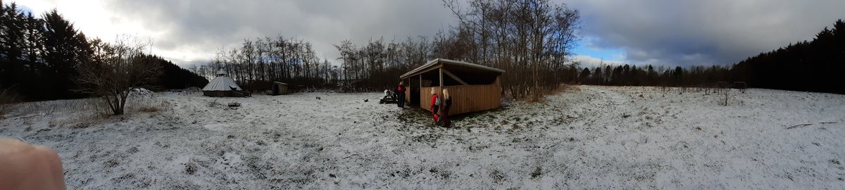MissWalker1993's tweet photo. Last day on my ele placement. Outside with the younger ones today. Love how much freedom they have to learn #cold #snow #studentteacher https://t.co/ZTxYi5ATyS