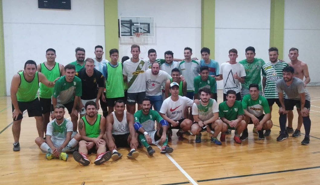 futbolfemstmbb's tweet photo. Encuentro de preparación entre Municipales y Bella Vista de cara al comienzo del certamen. Categorías primera y reserva  Futsal Liga del Sur. 
#Deporte
#Futsal
#FutsalMasculino
@stmbb
@Aguero_M_A https://t.co/01vMhhuhq1