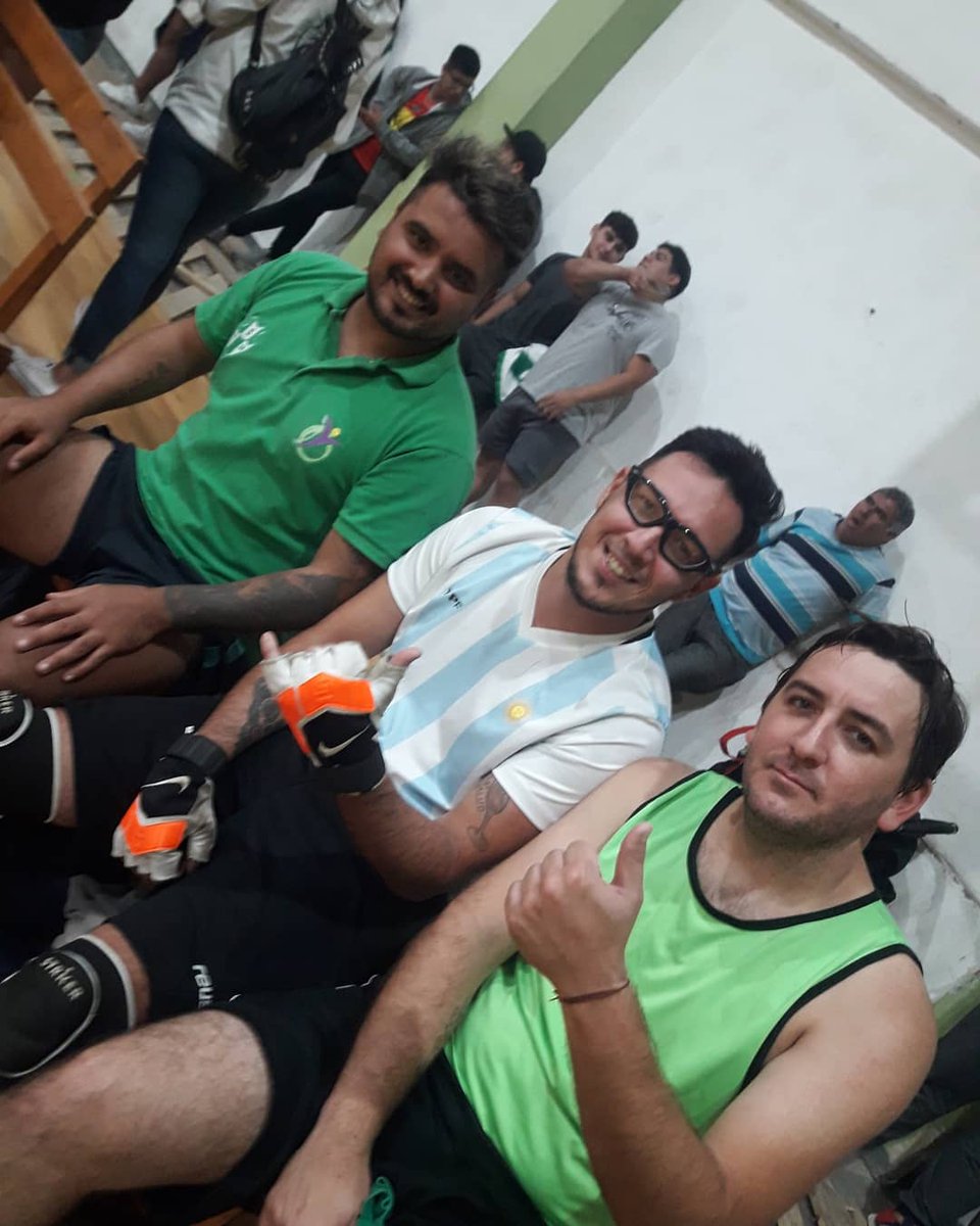 futbolfemstmbb's tweet photo. Encuentro de preparación entre Municipales y Bella Vista de cara al comienzo del certamen. Categorías primera y reserva  Futsal Liga del Sur. 
#Deporte
#Futsal
#FutsalMasculino
@stmbb
@Aguero_M_A https://t.co/01vMhhuhq1