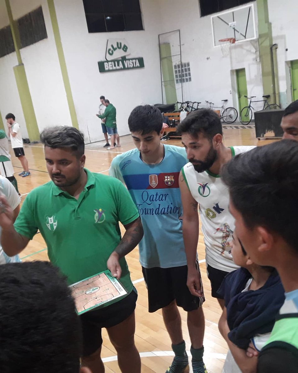 futbolfemstmbb's tweet photo. Encuentro de preparación entre Municipales y Bella Vista de cara al comienzo del certamen. Categorías primera y reserva  Futsal Liga del Sur. 
#Deporte
#Futsal
#FutsalMasculino
@stmbb
@Aguero_M_A https://t.co/01vMhhuhq1