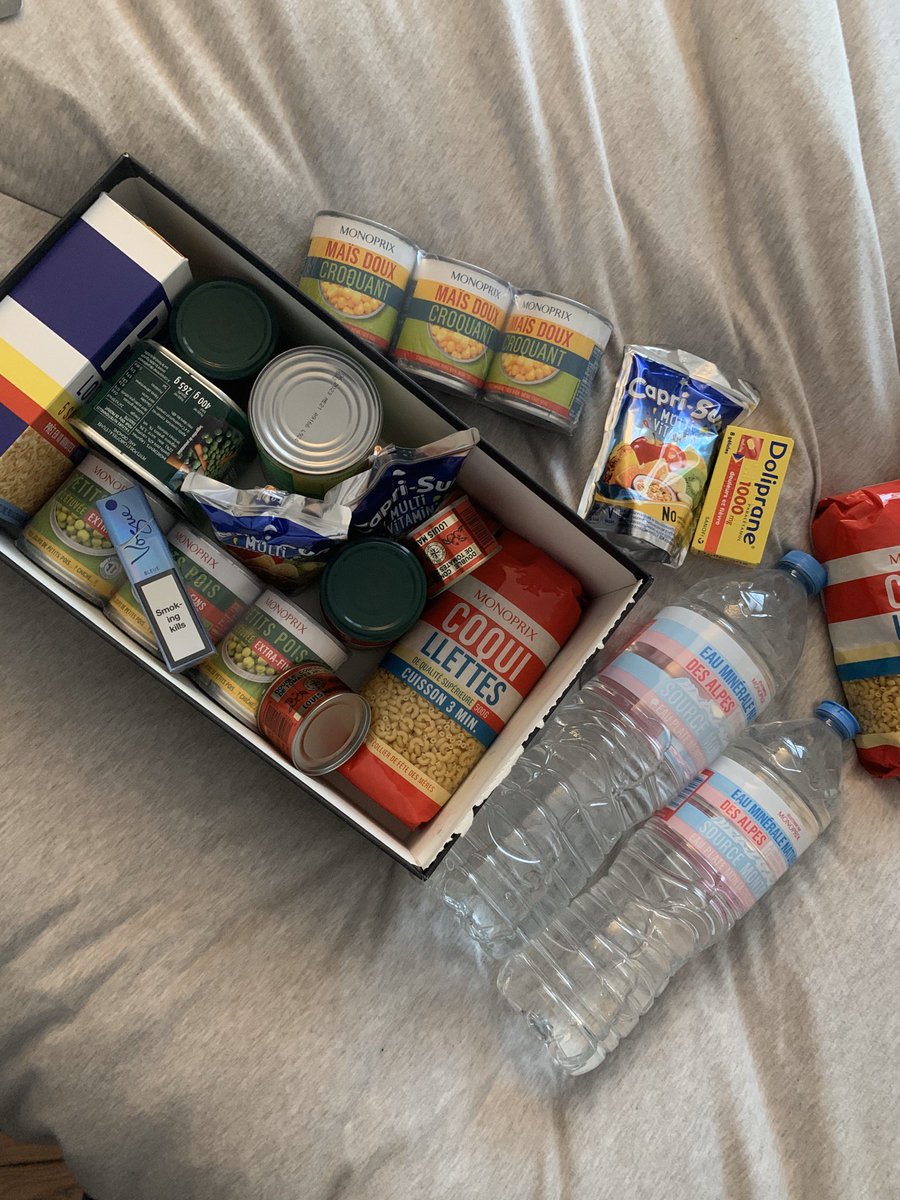 Stephanetasi's tweet photo. Prêt à l’affronter ... voici ma #CoronaBox 💁🏻♂️ https://t.co/v9unaiEVmM