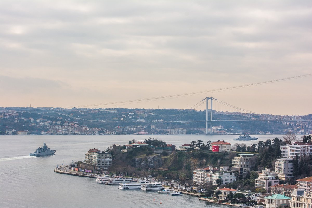 Photos of the Black Sea Fleet's Admiral Makarov and Admiral Grigorovich Project 11356 frigates passing through the Bosporus on their way to the Mediterranean Sea. 52/ https://vk.com/milinfolive?w=wall-123538639_1351417