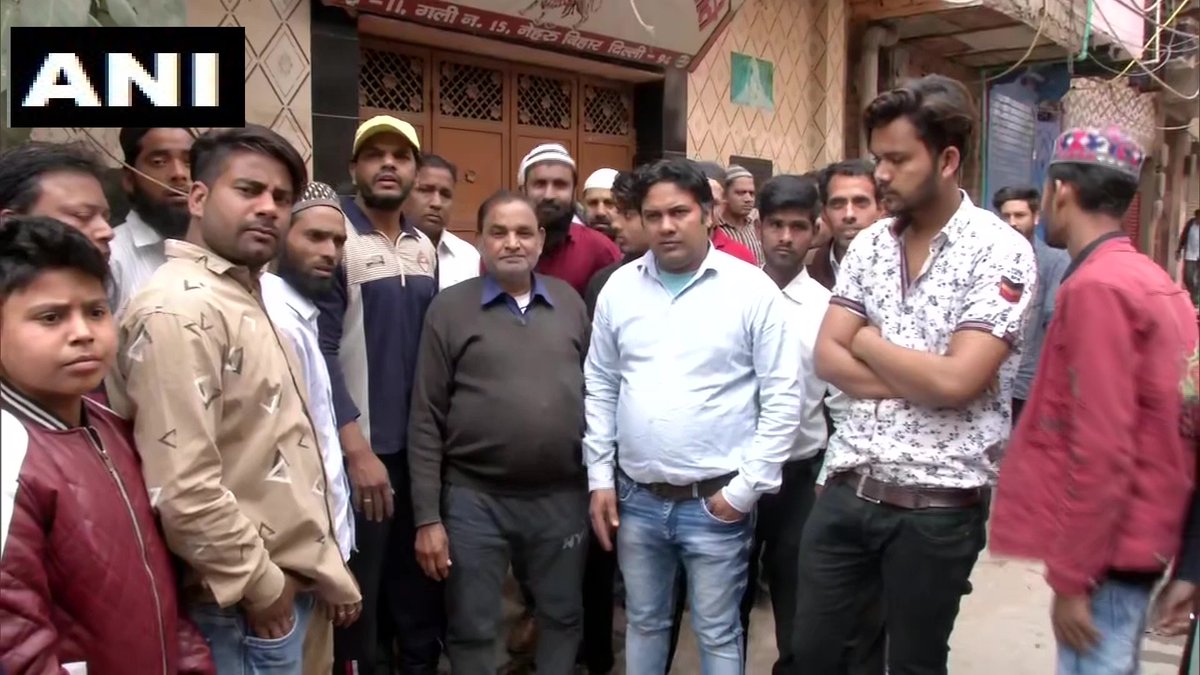 ANI's tweet photo. Ram Sevak,a resident of Shiv Vihar: I am living here for the past 35 years.There are only one or two houses of Hindus in this bylane,but we never faced any problem. At time of violence,my Muslim brothers assured me that 'Uncle ji sleep well,there will be no harm'.#Delhiviolence https://t.co/Q6mkKPFJmn