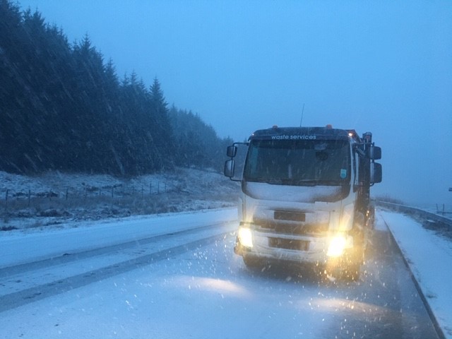 We just had to share this photo that Stuart, one of our drivers, sent in on the Achnasheen Road a couple days ago ❄️