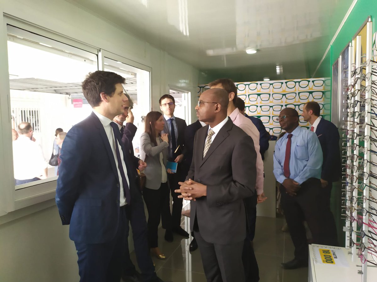 Visite des espaces présents dans l'Agora, par <a href="/J_Denormandie/">Julien Denormandie</a> 
<a href="/makesense/">makesense</a> et <a href="/YopCrealab/">YOP.CRÉALAB</a> à l'honneur !