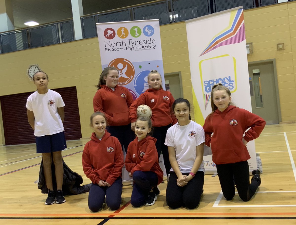 robynjpollard's tweet photo. Well done to the ⁦@SMemorial⁩ netball team who took part in the Yr 5/6 Bee Netball Lets get Buzzing festival ⁦@BurnsideCollege⁩. Excellent performances and attitudes from all of the girls! ⁦@NorthTynesidePE⁩ ⁦@YourSchoolGames⁩ https://t.co/fCOjYKMCnQ