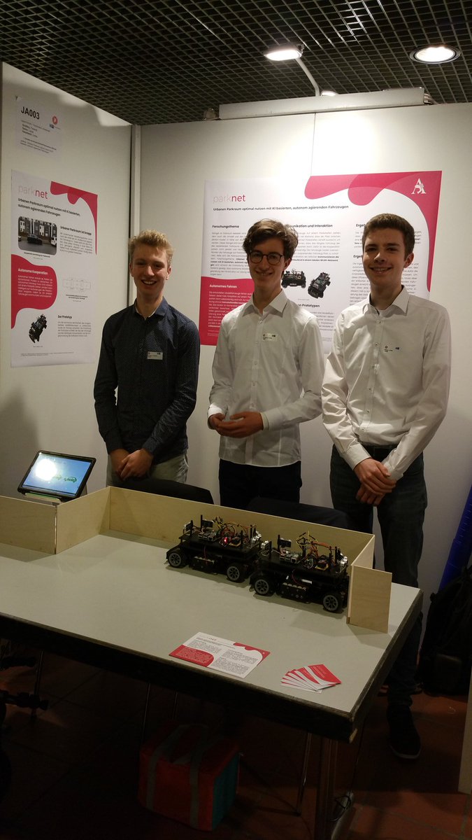 bueddingh's tweet image. Jufo Münster Hiltrup läuft. Spannung steigt. Präsentationen vor der Jury laufen. #jugendforscht @jugend_forscht @IHK_NW @IHK_NRW @BASF_DE #parknet @BezRegMuenster @muenster