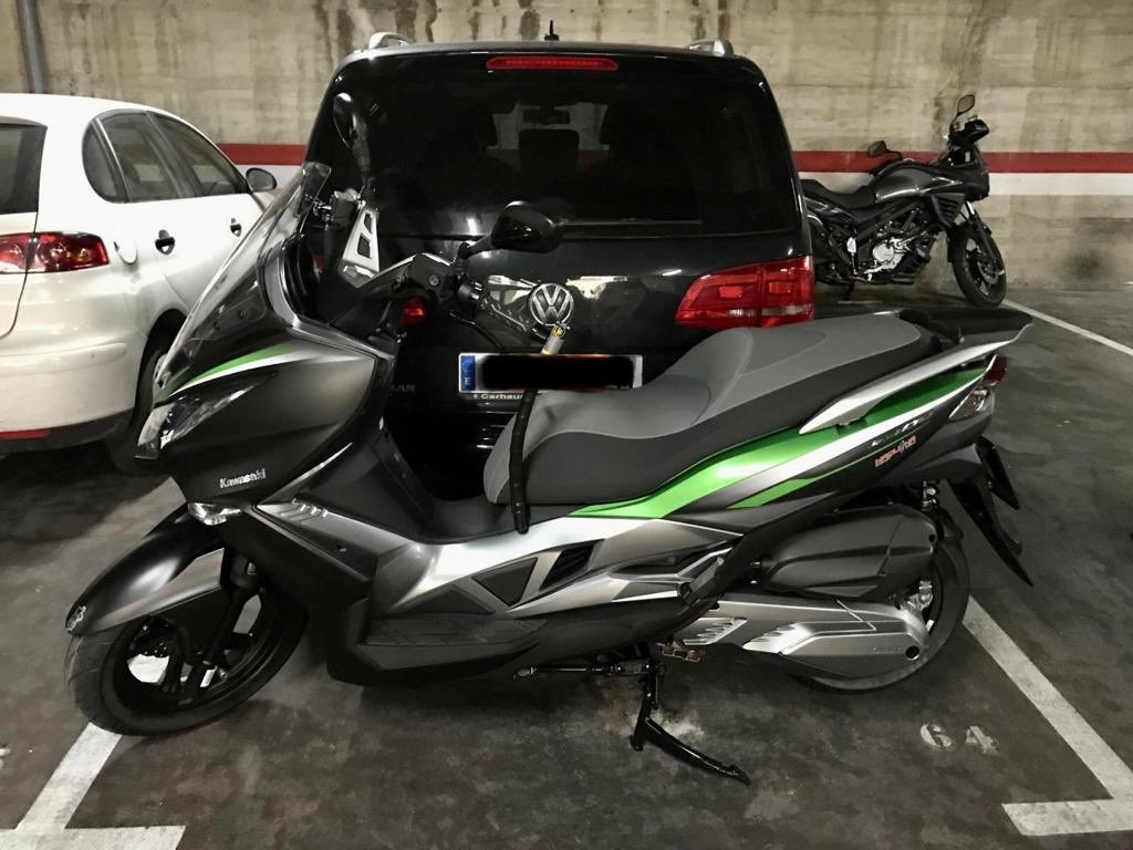 Xavi Lemus (@xlemus) on Twitter photo Ahir em van robar la moto a Gràcia, al carrer Torrent de les Flors. Deixo fotos per si algú la veiés en algun lloc. Podeu enviar missatge o trucar als <a href="/mossos/">Mossos</a> Gràcies Ahir em van robar la moto a Gràcia, al carrer Torrent de les Flors. Deixo fotos per si algú la veiés en algun lloc. Podeu enviar missatge o trucar als <a href="/mossos/">Mossos</a> Gràcies