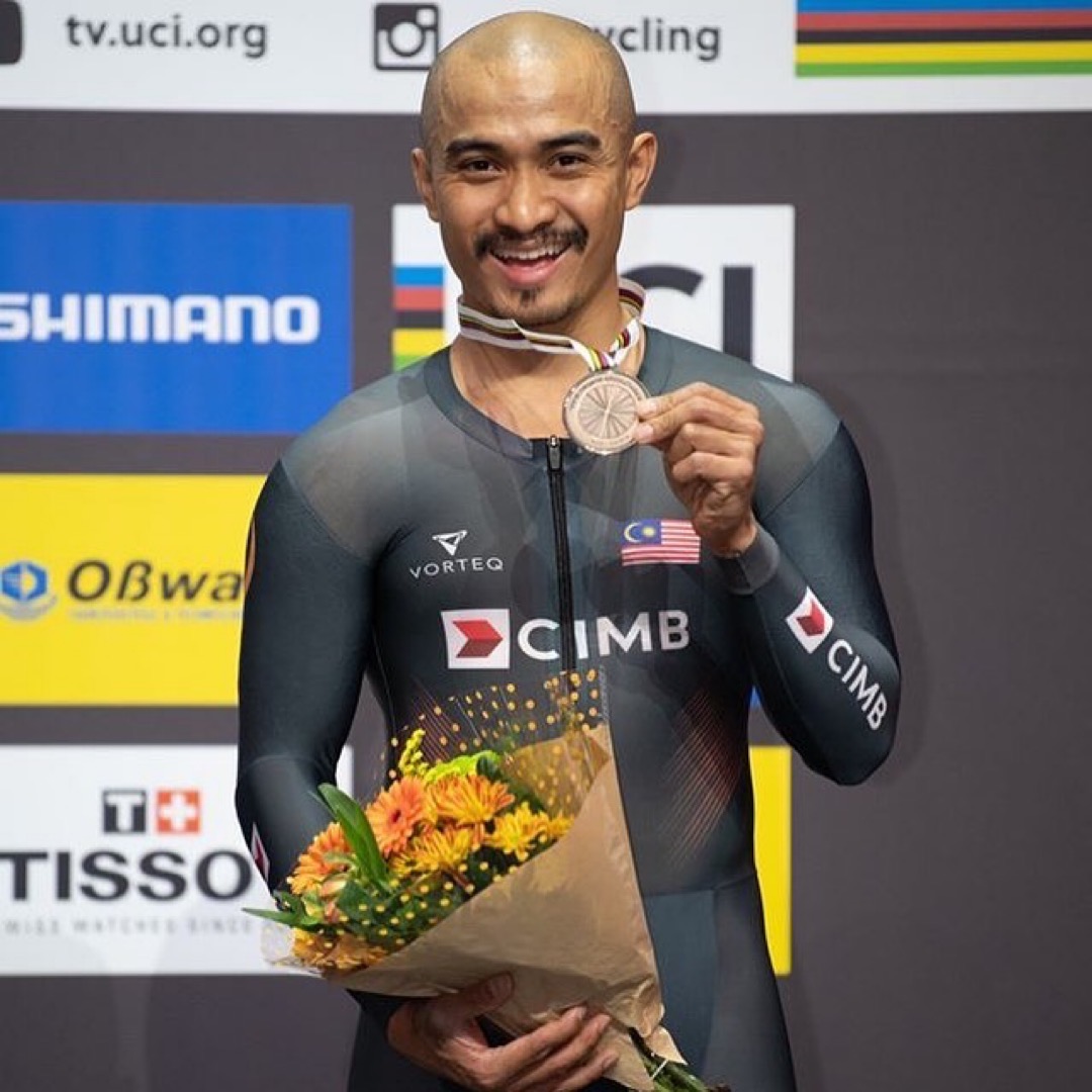 Vorteqsports's tweet photo. It was a podium for @AzizulAWANG  at the track world championships yesterday. Azizul was wearing our Tokyo Edition skinsuit and riding the @wxr_bikes Vorteq Track bike. #TokyoEdition #Vorteq https://t.co/3FzhFlmcA0