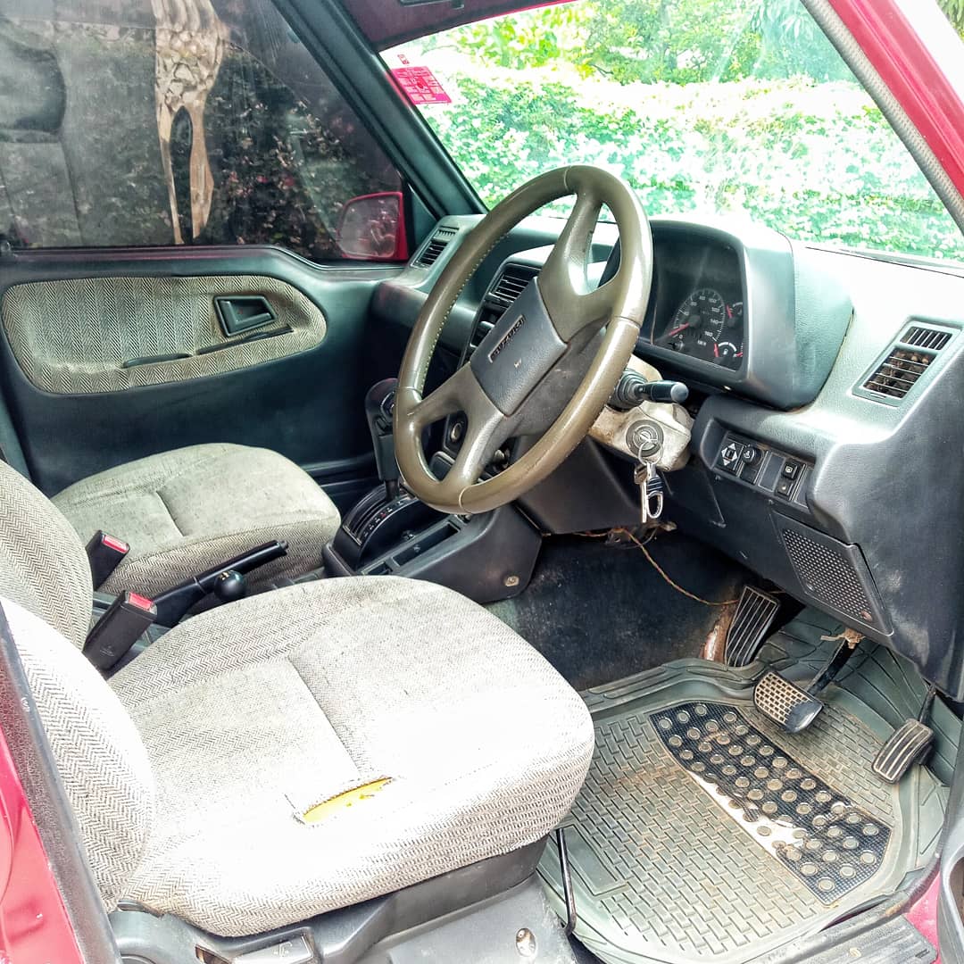 BridanCompany's tweet photo. #WeekendBridaway
Used Suzuki Escudo Station Wagon.
Year: 1992
Automatic
Full documents
📍Mwanza
Colour: Red
Number: AX
Asking price: 5.45M
Tinted
Rim sports
#mwanza #arusha #dar #connectiontz #shinyanga #tanzania #suzuki #escudo #used #magari #totbonanza #nipedili #bei https://t.co/tuHgjnSIGQ