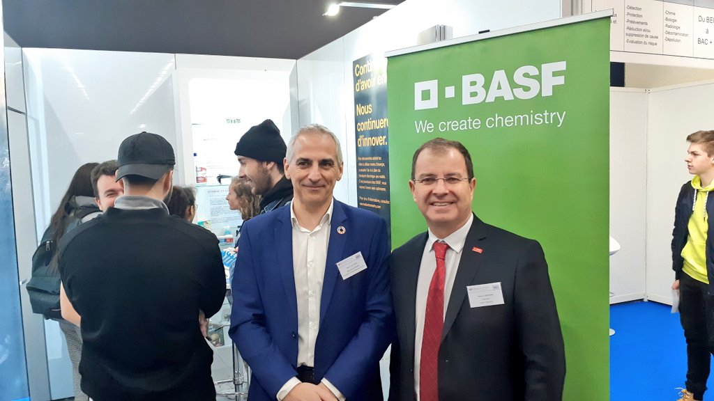 thierry_herning's tweet photo. Très heureux d'avoir accueilli le Député @Jean_LucFUGIT sur le stand @BASF au @VillageChimie ! https://t.co/j65dwmXy26