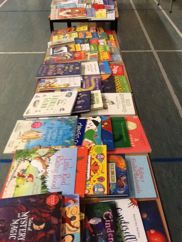 OFFICESPS's tweet photo. We have some amazing book for sale from the @norfolkCBC in our hall today until 4pm. Each child will be able to view and purchase any books from a wide selection of books prices at £1.00!! 

#SCPSNenglish #SCPSNreading #SCPSNwholeschool #inspiringyoungreaders https://t.co/qIhf1qAHbJ