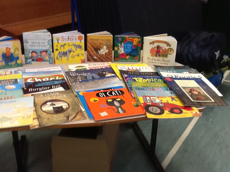 OFFICESPS's tweet photo. We have some amazing book for sale from the @norfolkCBC in our hall today until 4pm. Each child will be able to view and purchase any books from a wide selection of books prices at £1.00!! 

#SCPSNenglish #SCPSNreading #SCPSNwholeschool #inspiringyoungreaders https://t.co/qIhf1qAHbJ