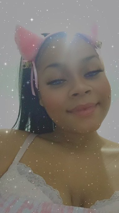 Thanks for your support this morning I love you guys 😘😘😘😘😘 https://t.co/L3H8iPYFCc<a href="/tag/camgirl"class="tags"><span>#camgirl</span></a><a href="/tag/newcamgirl"class="tags"><span>#newcamgirl</span></a><a href="/tag/wecamgirls"class="tags"><span>#wecamgirls</span></a><a href="/tag/adultcontentcreator"class="tags"><span>#adultcontentcreator</span></a>