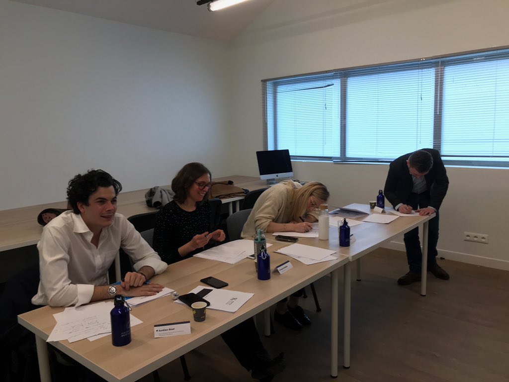 Nad_Alves's tweet photo. Place aux délibérations des projets des étudiants de @ECV_Digital_Bdx par les membres du jury du #HackForGreenImpact ... on me glisse à l’👂🏼que les choix sont plus que difficiles ... courage 🚀 #ecvdigitalbordeaux #webresponsable #hackathon ♻️ https://t.co/tVHjbkIHir
