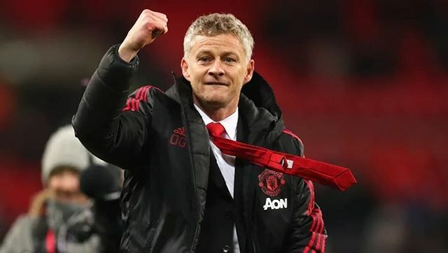 grassrootfutbol's tweet photo. 🗣 Matic on Solskjaer: “He is a much better manager than one year ago, in my opinion." Is Ole Gunnar Solskjaer a much better manager than one year ago? 🤔

#manchestercityfans #manchesterunitedfc #grassrootfootball https://t.co/0SCsgAu1e8 https://t.co/VvwLewMl8a