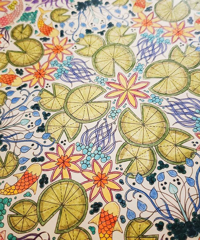 Tara_Latorre's tweet image. #coloredpaper #coloredpencil ift.tt/2VuiEEH