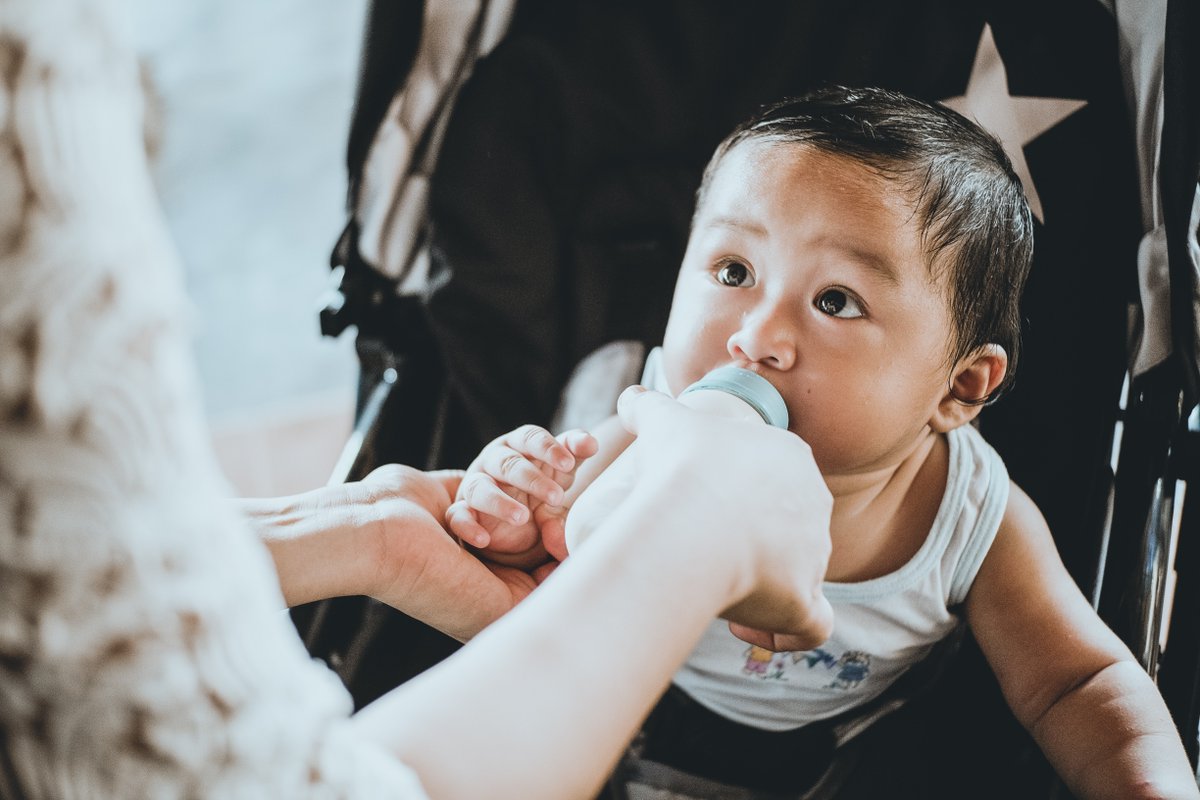 twinsmagazine's tweet photo. One topic that comes up quite frequently among new #mothers of #twins is: "How the heck do I #pump for both?!"

Caitlin Goodwin, MSN, RN, CNM shares her fail-proof technique for a twin #pumping schedule. 👇 #becausetwins #twinsmagazine #twinsmag

https://t.co/wwrdCRaMcW https://t.co/A9GvpT2tRJ