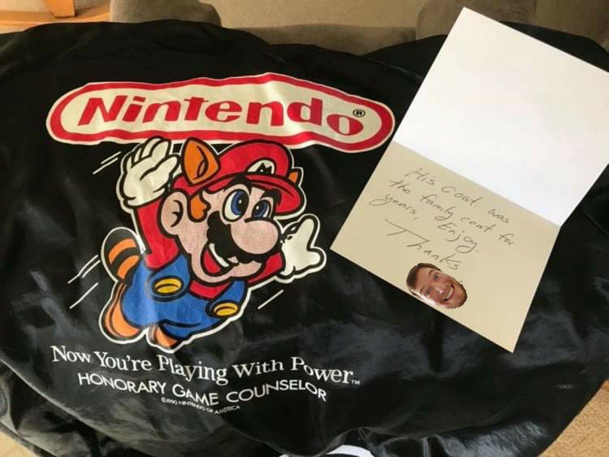 CBsRetroTs's tweet photo. Just wanted to give Twitter another a shot...this time for collecting purposes! Let's see how it goes.
One of my newest pickups! Can't say no to this one. #Magical #CBsRetroTs #VintageNintendo #NintendoJacket https://t.co/lUS966PXf7