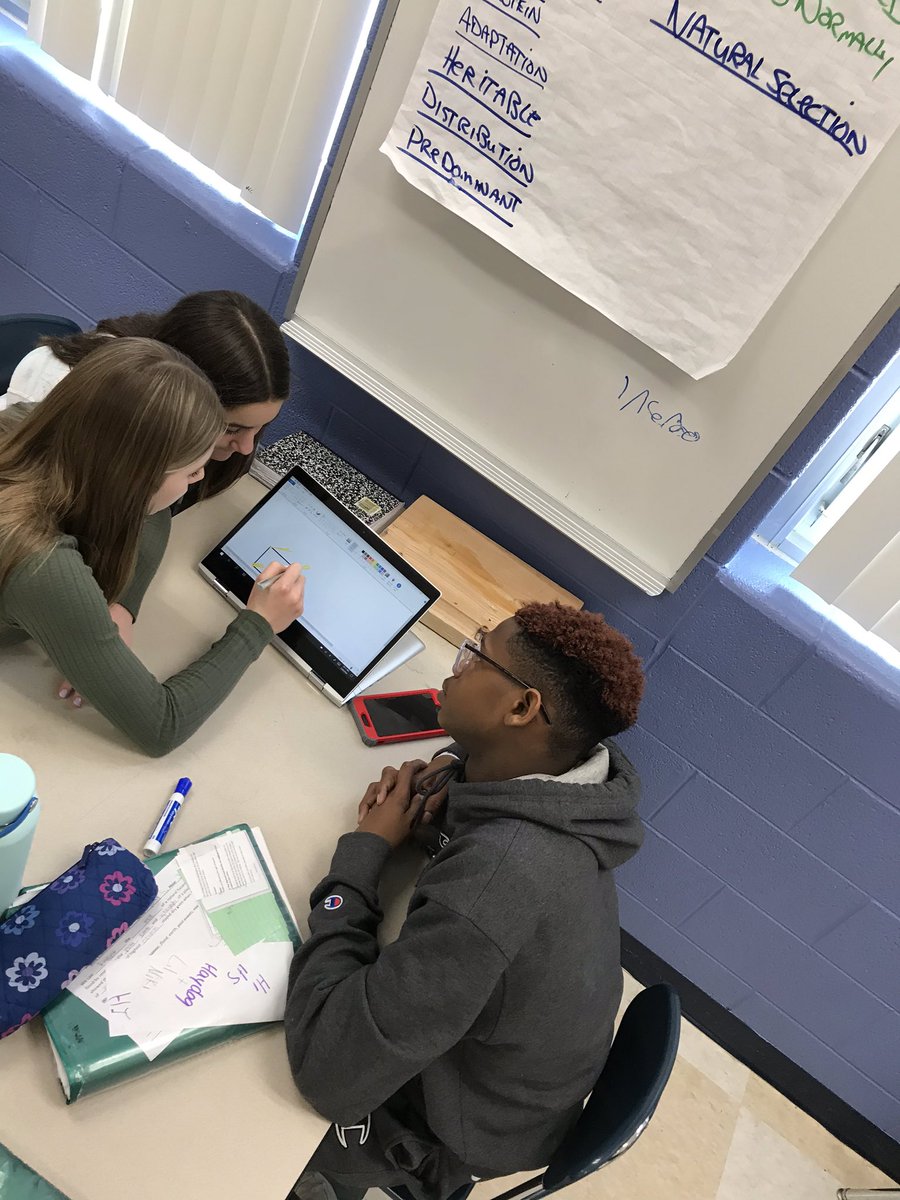 MrCoxsClass's tweet image. Testing out different technology for the district #learningin2020 #educationlooksdifferent #collaboration #bondwork #design #alwayslakeorion @Oakview_MS @LkOrionSchools