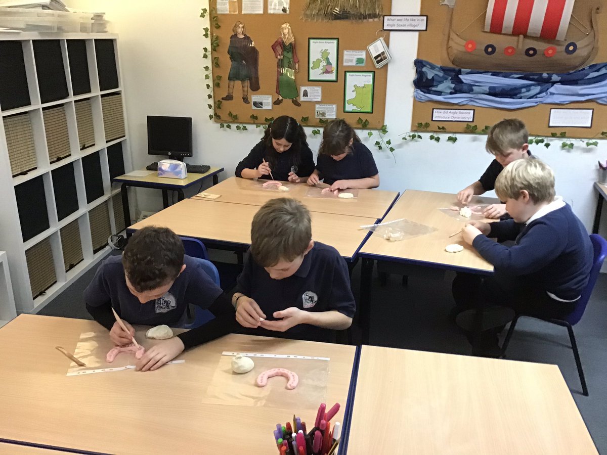 GoodrichCESch's tweet photo. This afternoon, Owls used their scientific knowledge of teeth to mould and sculpt a set of dentures. I think we have some budding dentists in the making! #GSowls #GSscience #GStopic https://t.co/FkW9vo9GQG