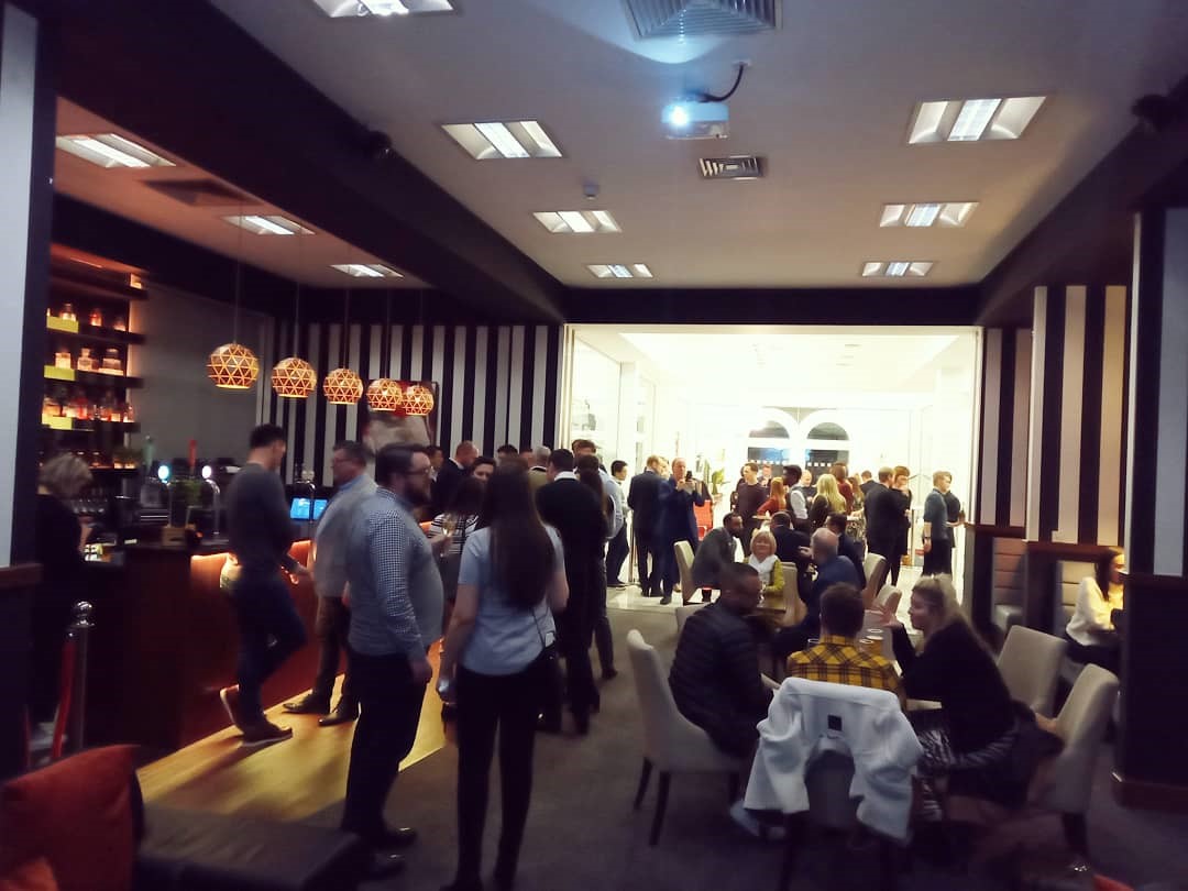 GAB_consult's tweet photo. We were thrilled to help organise the launch event for Manchester Sporting Club's Clubhouse 📍
Thank you to all the attendees that came down 👇
Thanks Zouk for the food &amp; Kuro Gin for the gin 🥃

@the_sporting_club
@sedulogroup
@ZoukTeaBar
@KuroGinUK

#event #launch #sportsnews https://t.co/xlKOzZnr8T