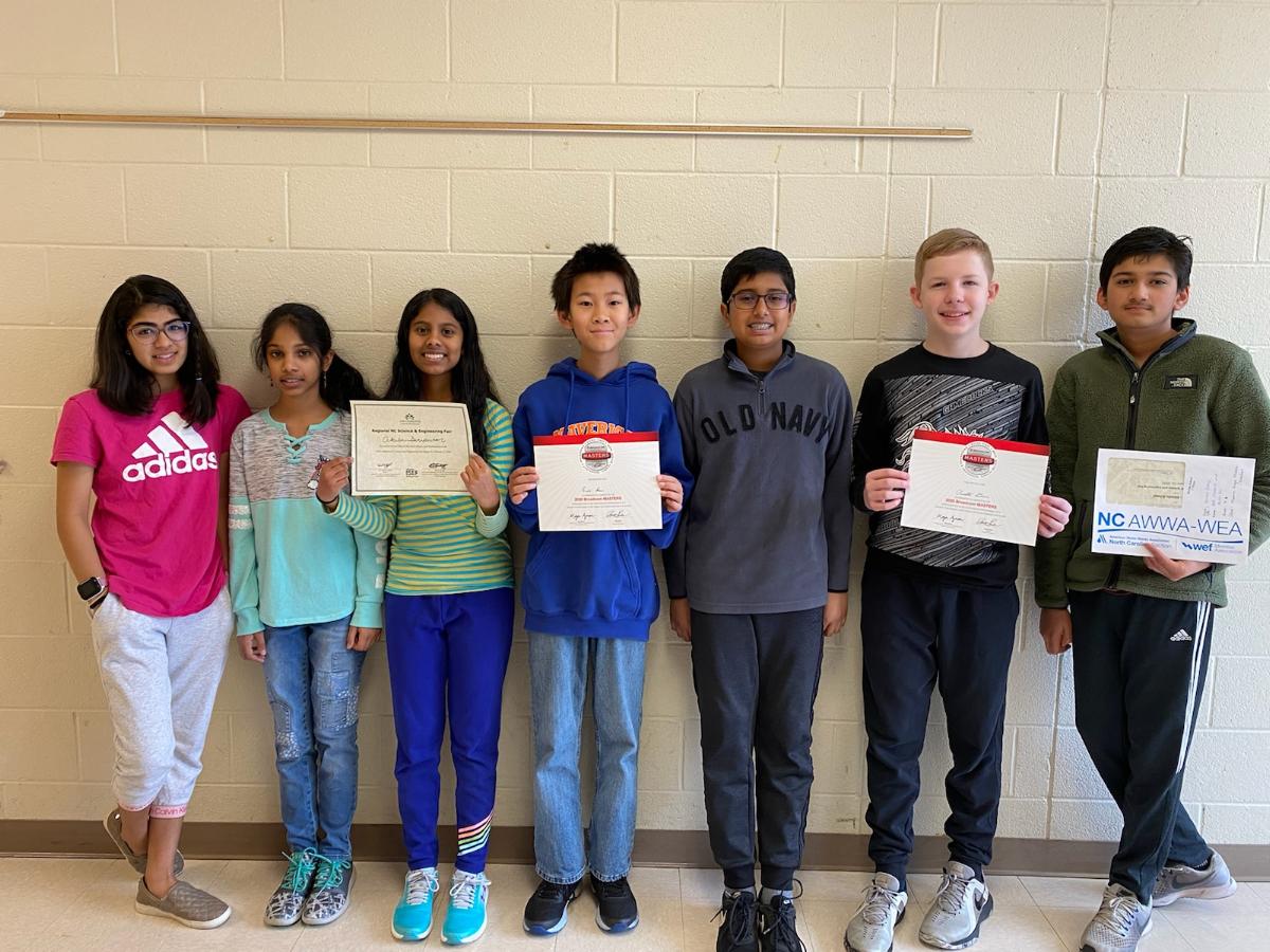 MrsHaring7's tweet photo. MRMS Science Fair Winners

Eric Su &amp; Shreethan Gajula --Broadcom Masters Nom.

Austin Dirr &amp; Aadi Kucheria--
Broadcom Masters Nomination
Amer. Waterworks Assoc. winner
Stockholm nom.

Akhila Siripuram-- 
2nd place physics/math.  Going to States.

@MarvinRidgeMSNC   
@AGHoulihan https://t.co/5CZvwkkEgt