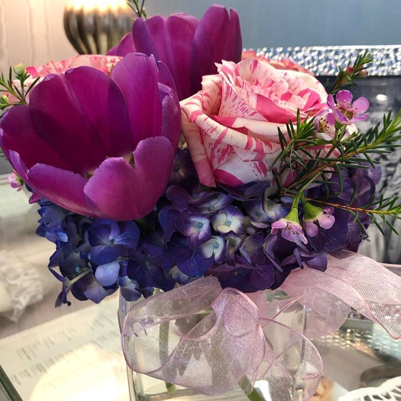“Thank you <a href="/newleafokc/">New Leaf Florist</a> for always bringing us the most beautiful flowers every Tuesday!” <a href="/JJkellybridal/">Jane Kelly</a> 
We deliver florals to businesses to keep their space beautiful and inviting! Call us to book your deliveries. #stopandsmelltheflowers