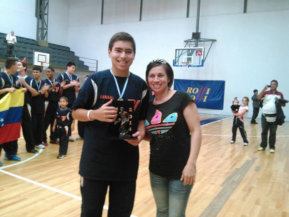 CAPeventos's tweet photo. Recuerdos de la edición 2014!
#CopaDeClubes #Basquet Peñarol
Nueva Edición 20 ANIVERSARIO! 23>26 de Mayo
Torneo formativas + Encuentro de Mini y Premini + Torneo de Triples - Dobles y Habilidades
info@capeventos.com.ar

#Baskete #Basquetball #Torneo #MarDelPlata https://t.co/RJUTNYCvl5