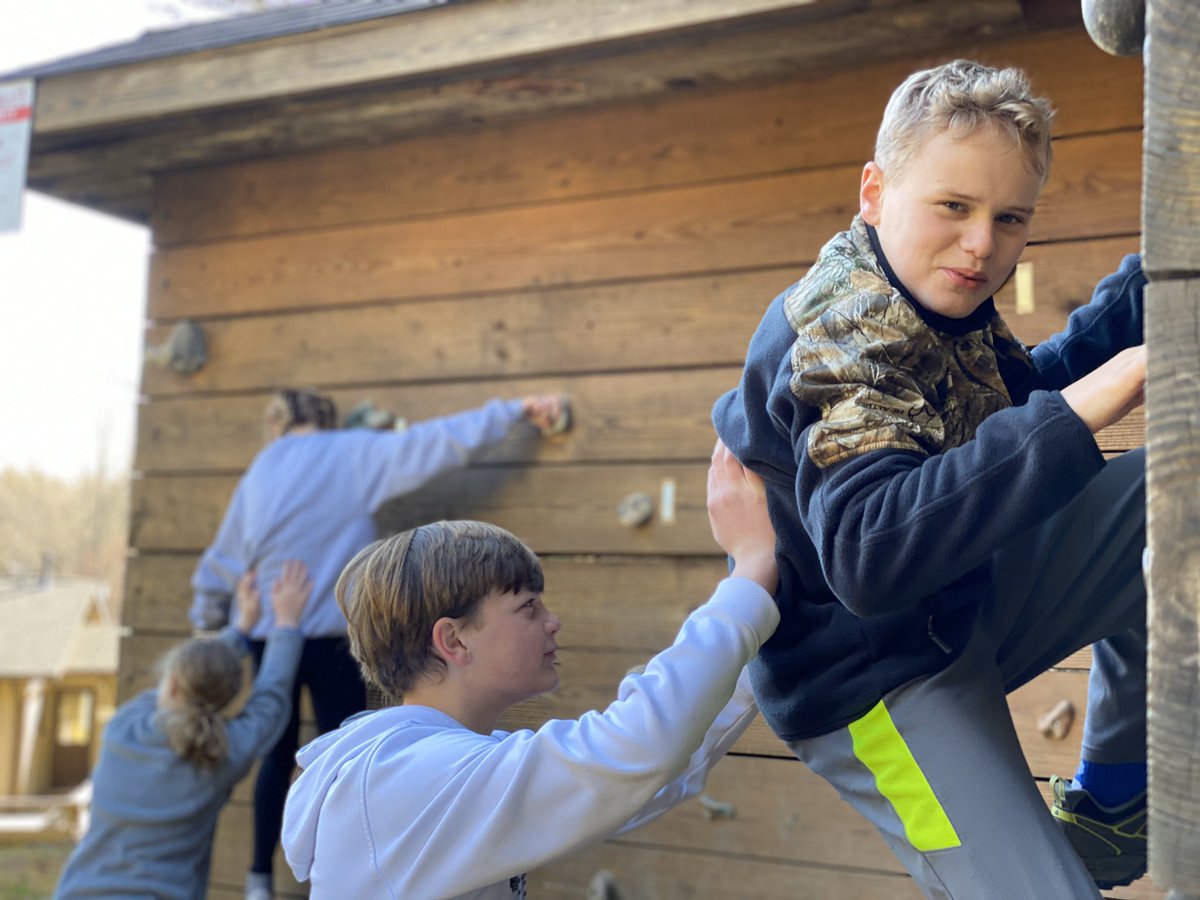 welch79's tweet photo. Members of Group 6 hone their bouldering and spotting skills as other group members experience the climbing wall. Climb on! #mv2mtos #mvmiddle @MVPSchool https://t.co/0xHkW8jgMA