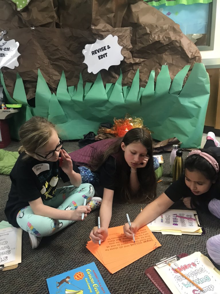 SavantCindy's tweet photo. Ready for SMORE writing at Beverly Writing Camp! #Beverlylearns @StrongBobcats https://t.co/WIdpvIMtBr