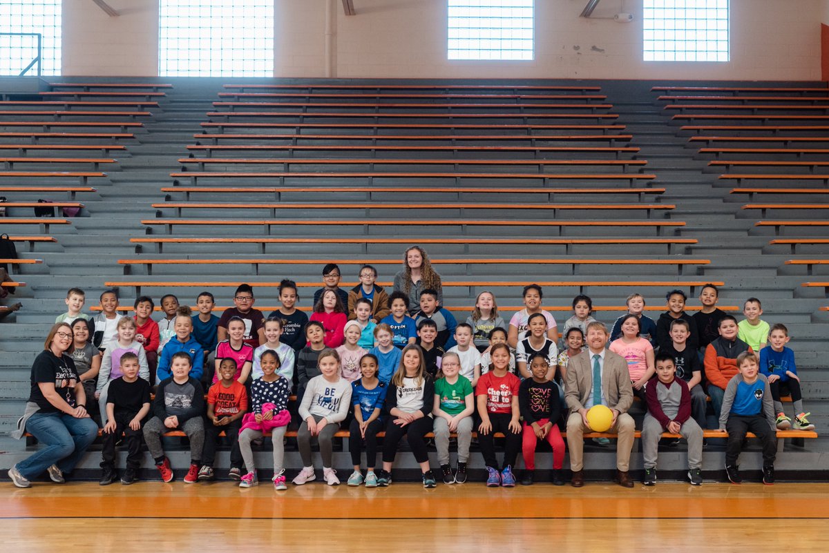 ParisSchoolsKY's tweet photo. Celebrating Student Success!
3rd Grade had a surprise game of kickball with superintendent @smccauley1287 this morning as a reward for showing the most growth in the school on their winter MAP tests! #parispride #healthyrewards https://t.co/frun7vpsZu