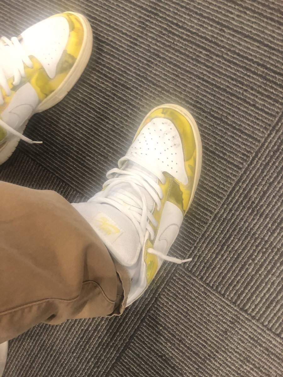 cadavis79's tweet photo. I see you I just wanted to let you know that Iβm still out here as well @MidAtlanticHeat #delasoul #sbdunks #kicksofatt https://t.co/Ov3KnQp1EB